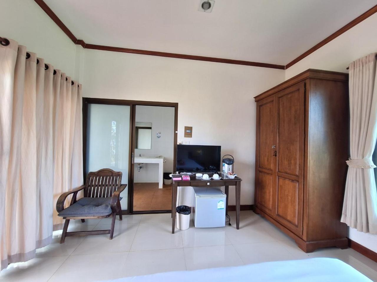 Seabreeze @ Koh Mak Hotell Rum bild